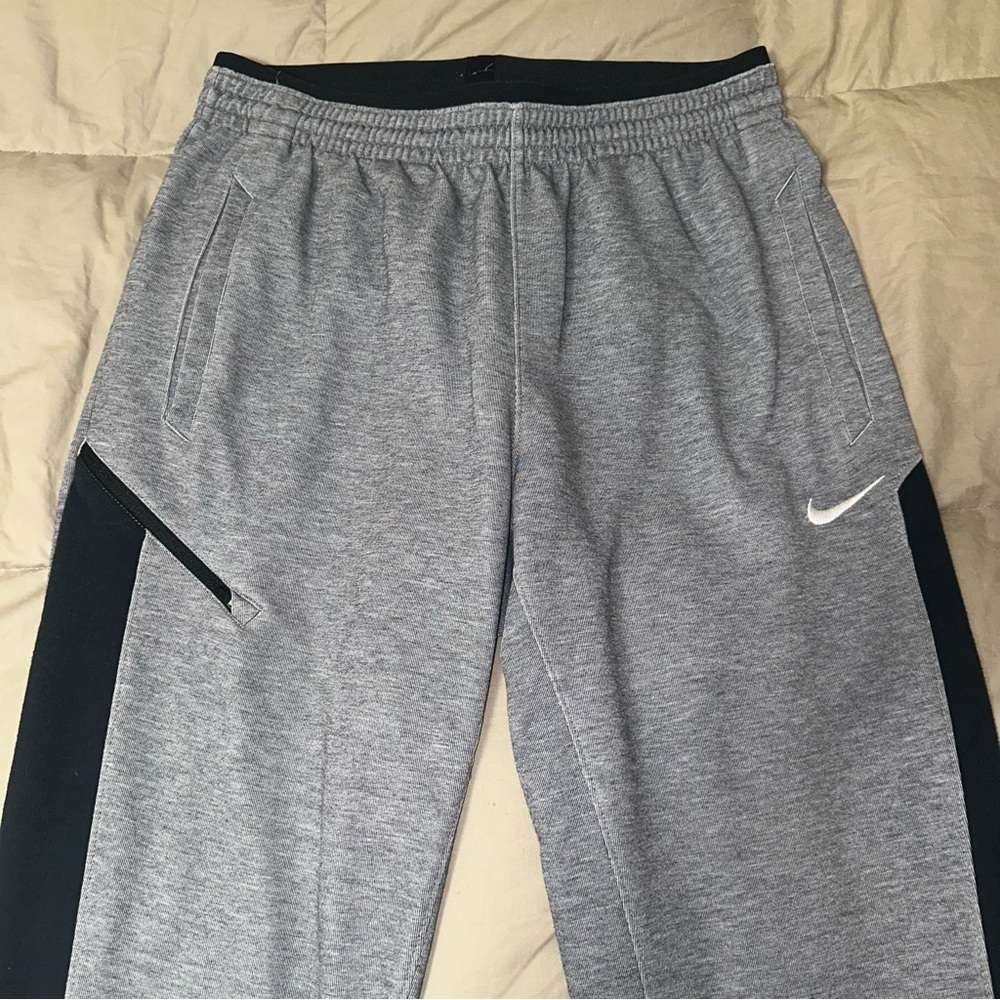 Nike Men's Heather Gray Joggers with Black Accents